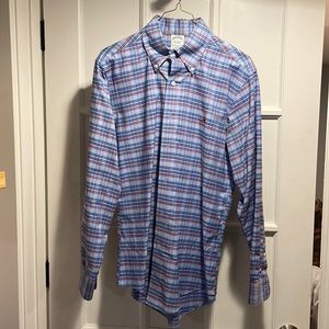 Brooks Brothers Non-Iron Slim Fit Dress Shirt. Small.